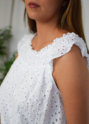 Sukienka ażurowa FIONA biel