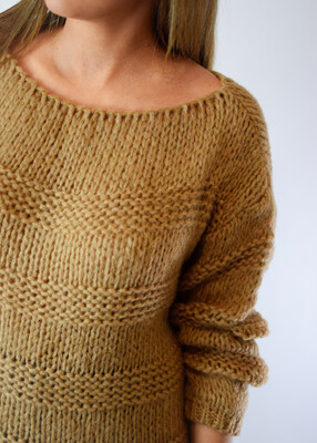 Sweter BELLA karmel